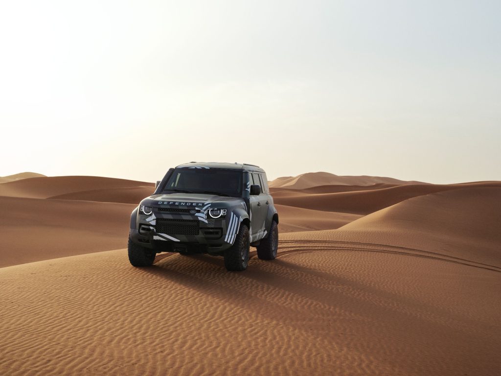 DEFENDER 完成拉力競賽原型車測試攜手達卡拉力賽傳奇迎接史詩挑戰