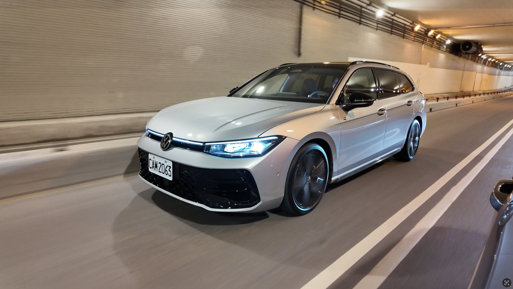 2025 VW Passat Variant 330TSI R-Line 試駕│享受、實用滿點