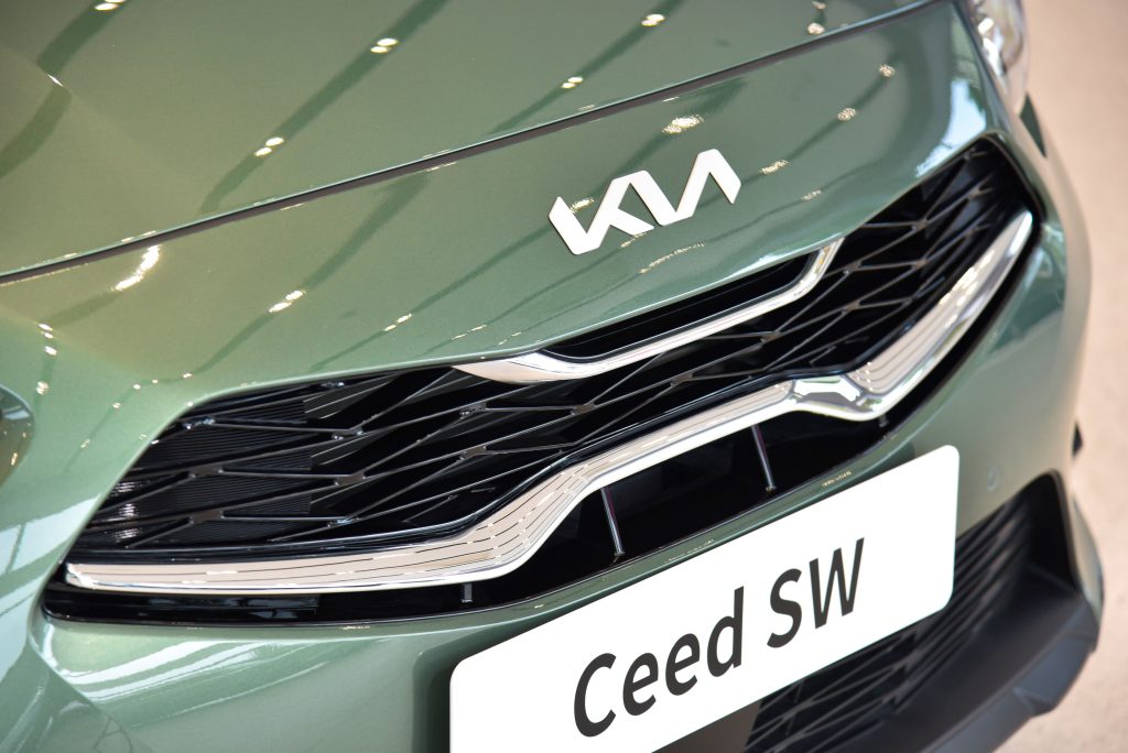 Kia The Ceed Sportswagon 歐洲智慧油電跑旅
