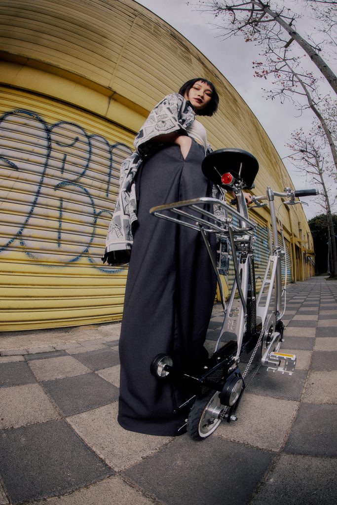 SEic CarryMe．Carry Every Day：城市輕騎美學回潮，經典折疊車重生