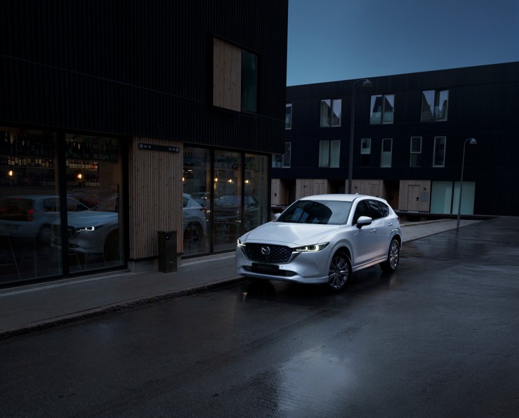 MAZDA3 限時標配 ALH 智慧型頭燈/ CX-30 限時標配前擋投影式全彩 HUD