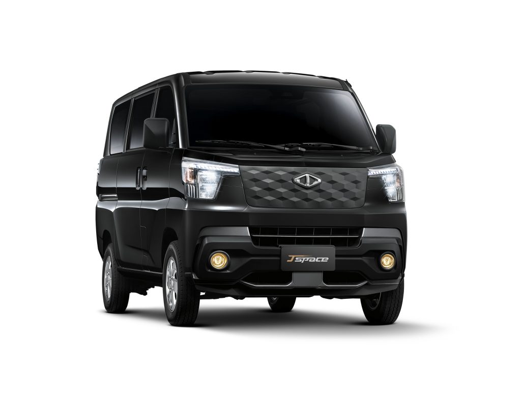 中華三菱雙彩6月 今夏最出色COLT PLUS、新世代ZINGER與J SPACE 新色登場 炫出駕馭美學