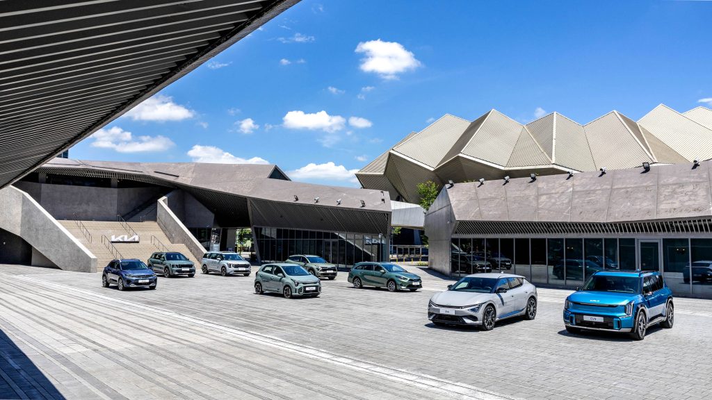 Kia純電智慧跨界休旅The new EV6 166.9萬起進化上市