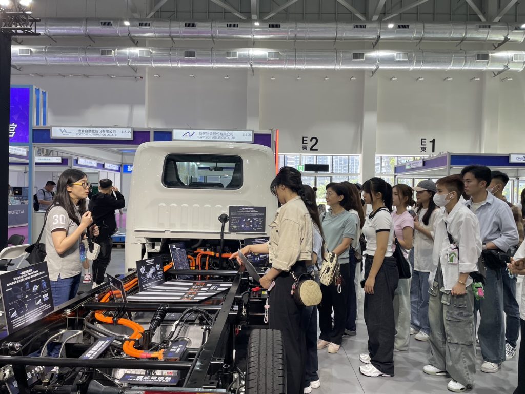 中華汽車打造低碳智慧運輸新解方　參展「2025亞太智慧商業物流展」