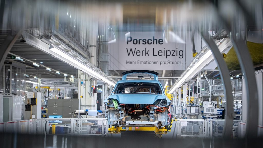 Porsche Macan 百萬輛下線達陣！第一百萬部於萊比錫工廠正式完成