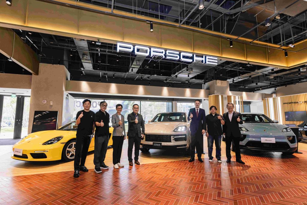 Porsche NOW 台南誠品概念店盛大開幕！經典跑車 x 電能科技體驗一次到位