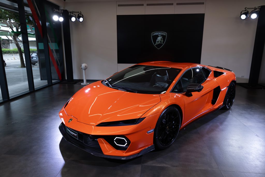 Lamborghini Temerario Alleggerita輕量化V8混合動力跑車首度登臺，重新定義性能標竿
