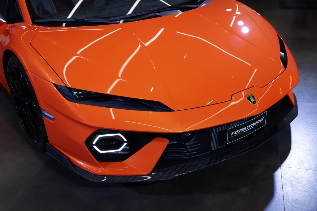Lamborghini Temerario Alleggerita輕量化V8混合動力跑車首度登臺，重新定義性能標竿