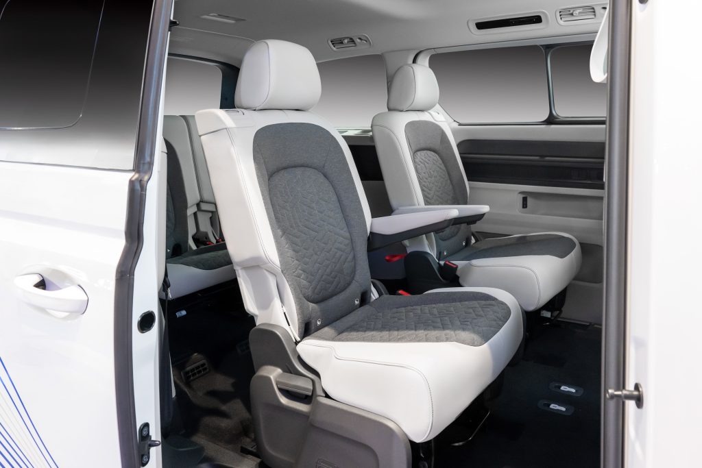 Volkswagen ID. BUZZ 六座版驚艷登場！七人電旅未來式正式啟動