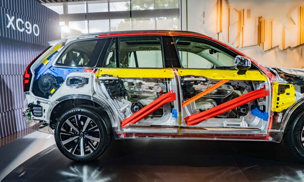 眼見為憑！Volvo The New XC90透明結構概念車首度登台，重新定義豪華七人座安全標竿