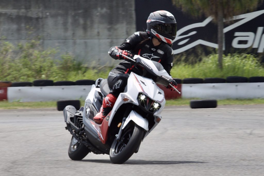 SYM JET SL+ 158 SUPERC 跨界玩CAR