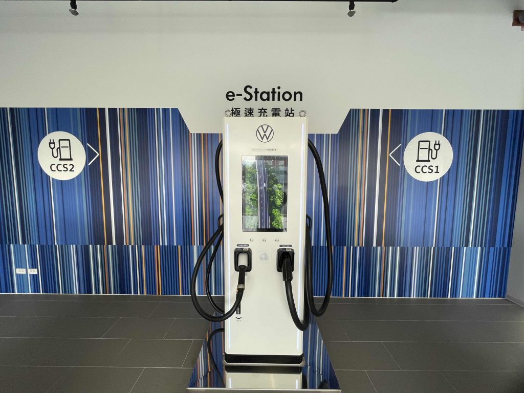 Volkswagen 內湖旗艦展示中心啟用！首座室內極速充電站同步上線