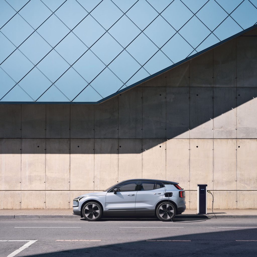 Volvo EX30 單馬達 Core / Plus 正式登場｜272hp 馬力＋長續航，139.9 萬起入主純電小鋼炮！