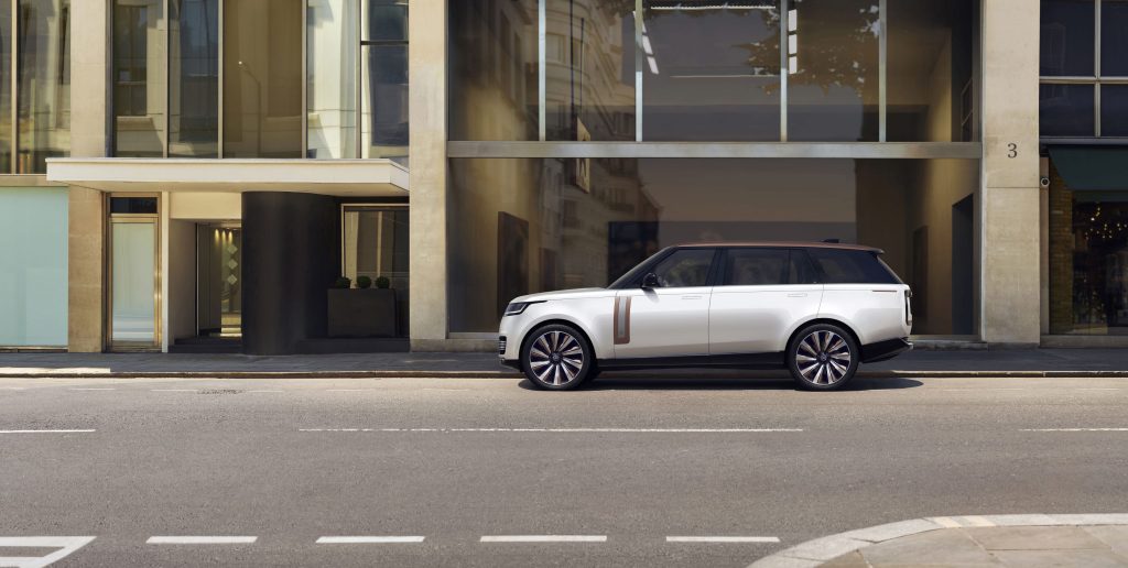 RANGE ROVER 傳奇 55 週年！經典原型車首度來台 展開一場越野美學對話