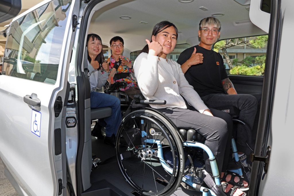 福特六和於Ford全球關懷月推動在地關懷　全台首輛三輪椅區九人座福祉車正式啟用