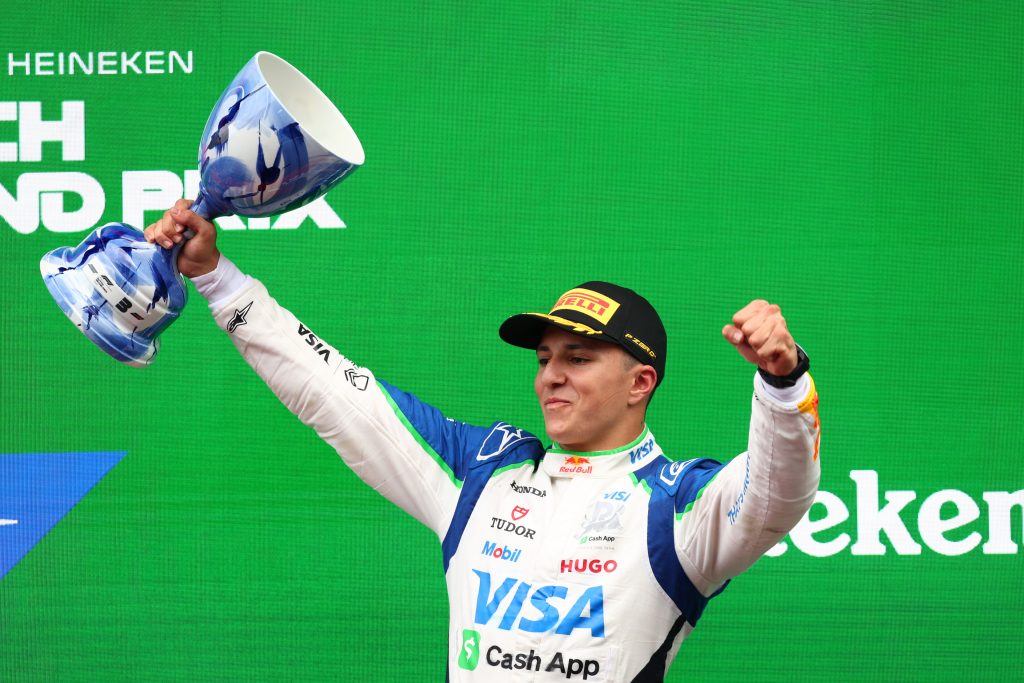 Visa Cash App Racing Bulls新星Hadjar首登F1頒獎台！職業生涯重要里程碑達成