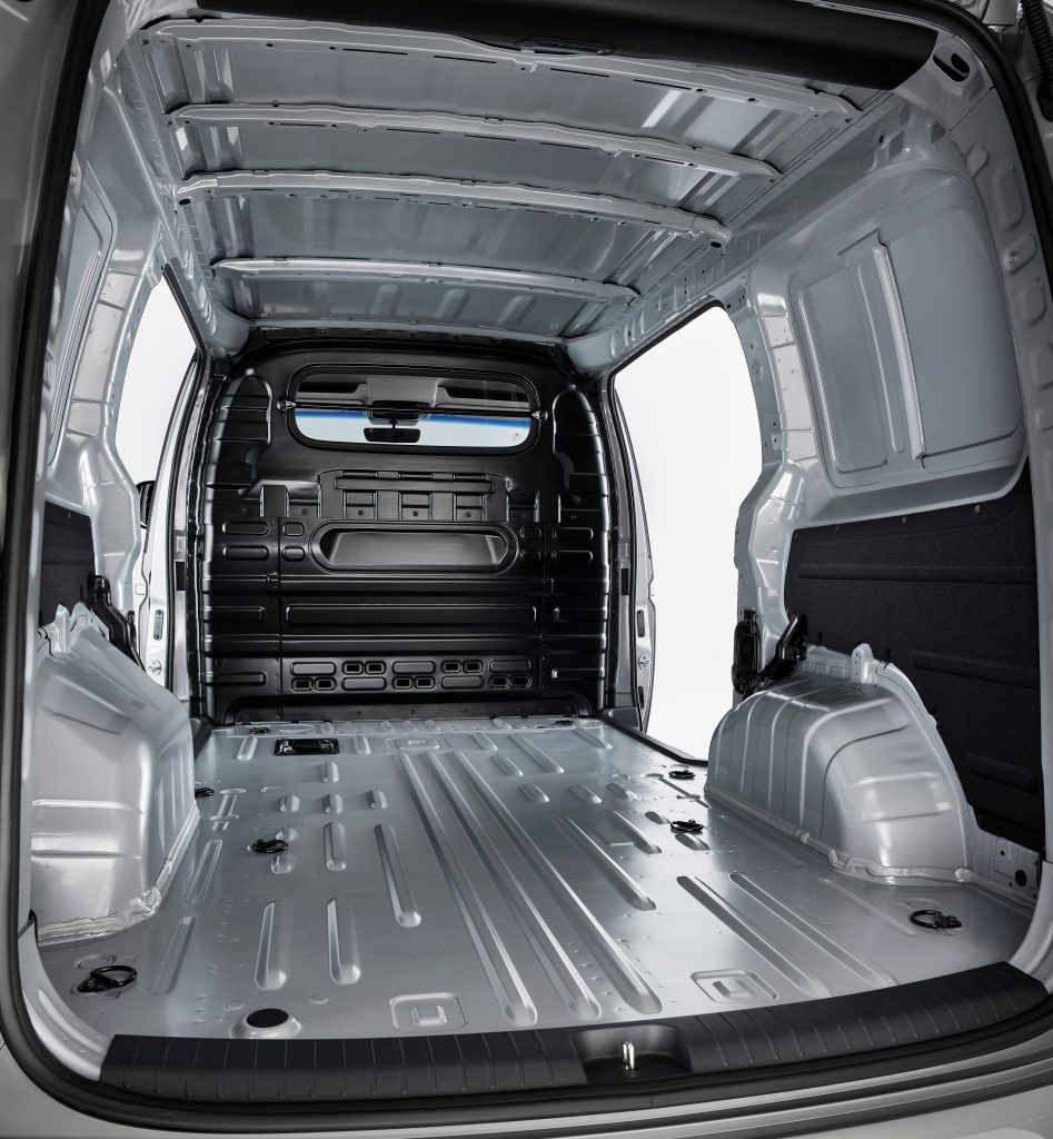 Hyundai STARIA VAN & CAMPER登場｜商務休旅雙用、空間與安全全面升級！