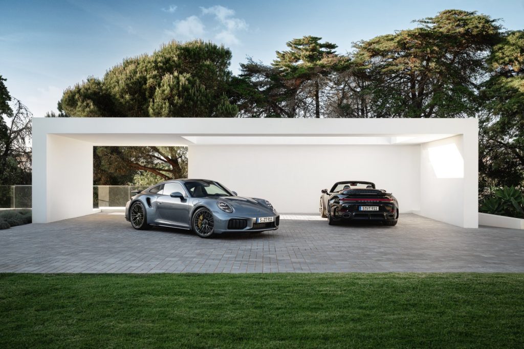 保時捷911 Turbo S震撼登場：雙渦輪混合動力締造全能跑車新標竿