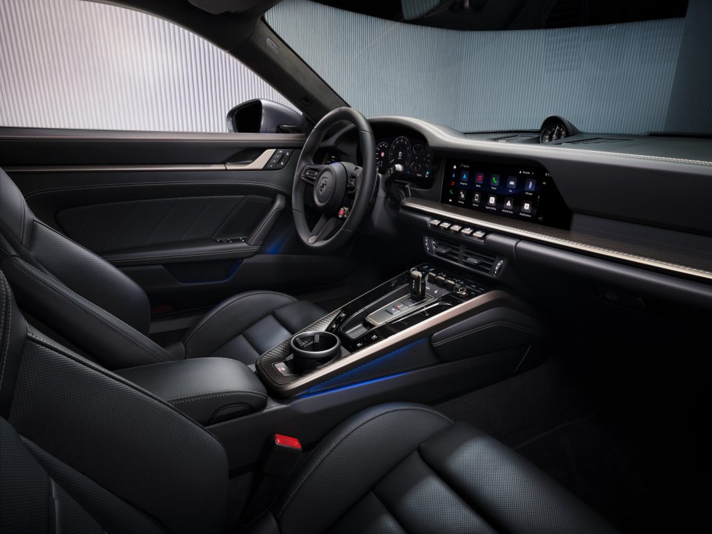 保時捷911 Turbo S震撼登場：雙渦輪混合動力締造全能跑車新標竿
