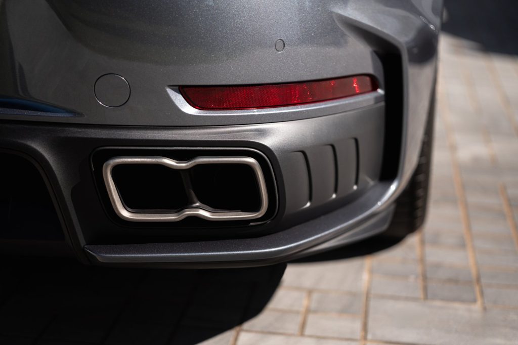 保時捷911 Turbo S震撼登場：雙渦輪混合動力締造全能跑車新標竿