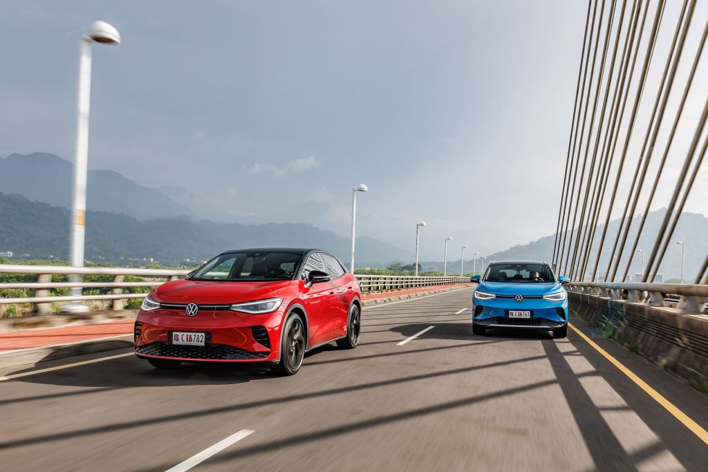 Volkswagen 新莊鉅賦旗艦展示中心啟用極速充電站　打造西部走廊電動車快充網絡新節點