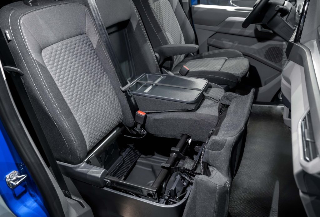 Volkswagen The All-New Caravelle正式登台｜紅點大獎認證 頂級商旅唯一四輪傳動首選