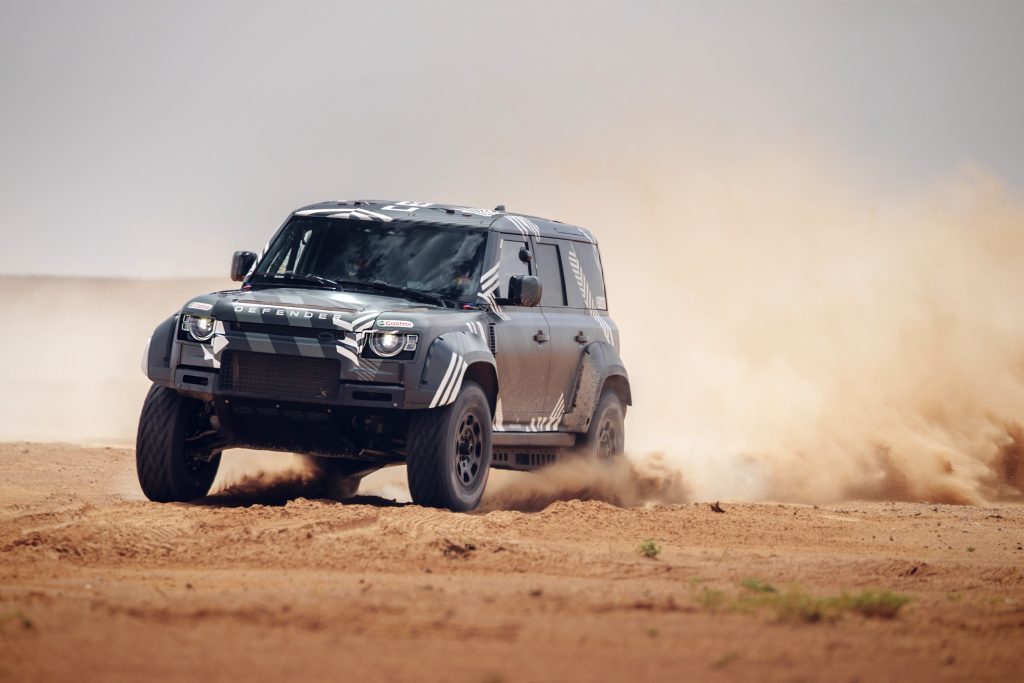 Defender Rally車隊迎新任領隊｜DAKAR D7X-R競賽車完成撒哈拉極限測試
