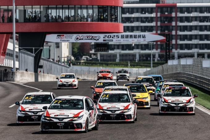 Corolla Cup 2025最終站盛大落幕｜豐田章男領ROOKIE Racing震撼登台嗨翻全場！