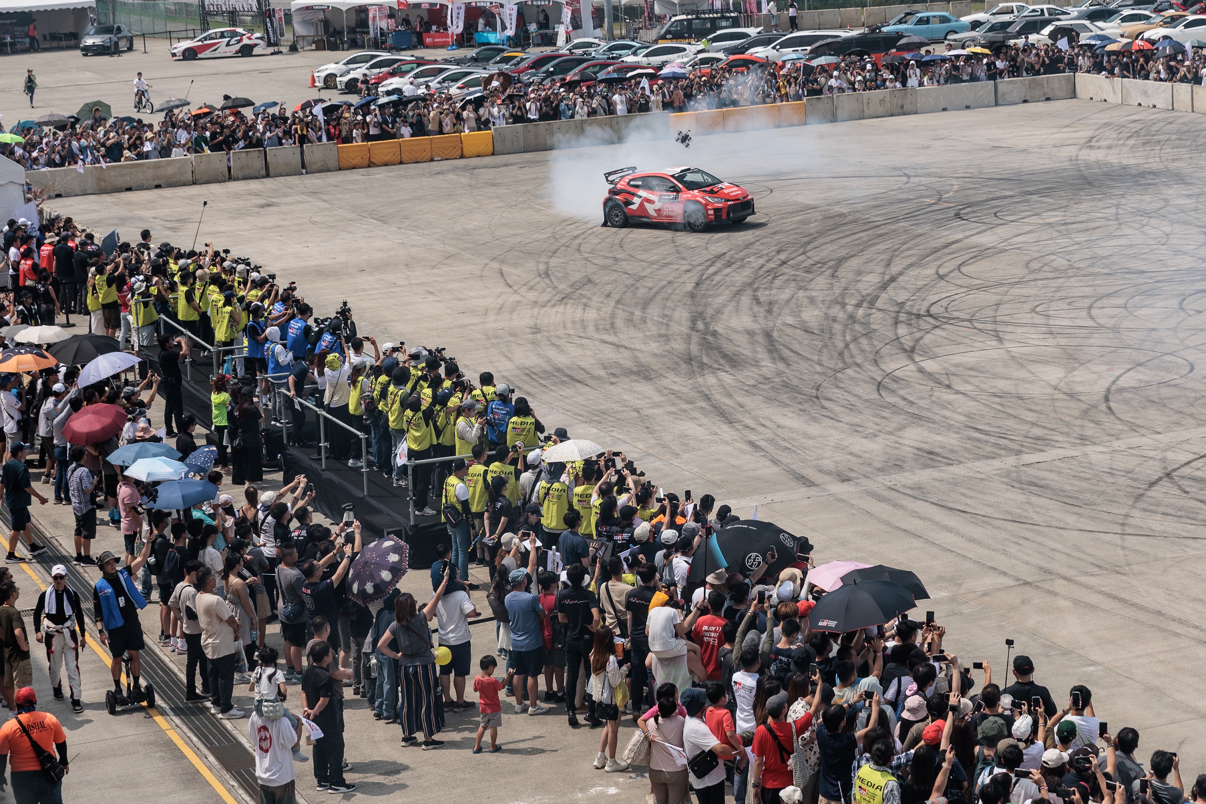 Corolla Cup 2025最終站盛大落幕｜豐田章男領ROOKIE Racing震撼登台嗨翻全場！