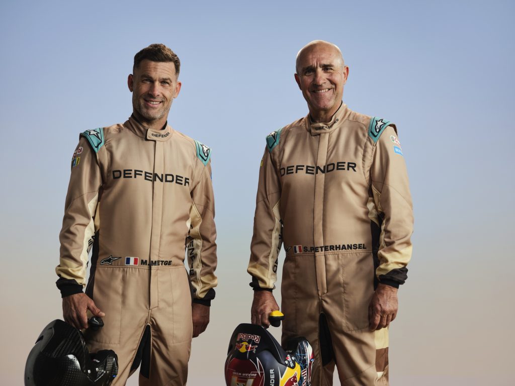 DEFENDER DAKAR D7X-R 全新競賽塗裝亮相！瞄準 2026 達卡拉力賽震撼登場