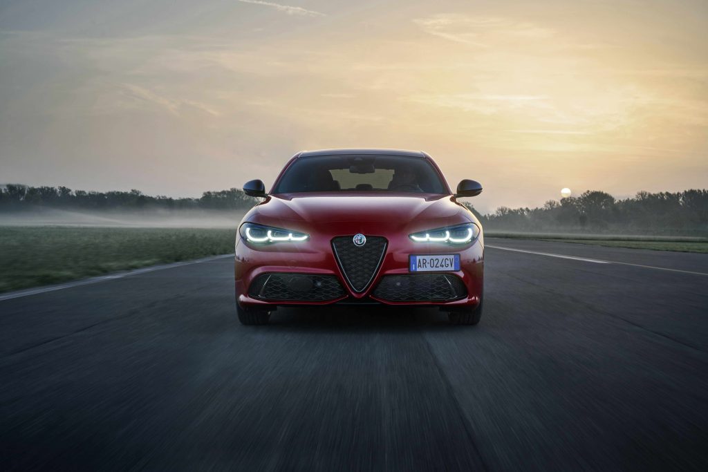 Alfa Romeo Giulia 不可思議九連霸！勇奪德國《SPORT AUTO AWARD》歷史新紀錄 掀起義式駕馭狂潮