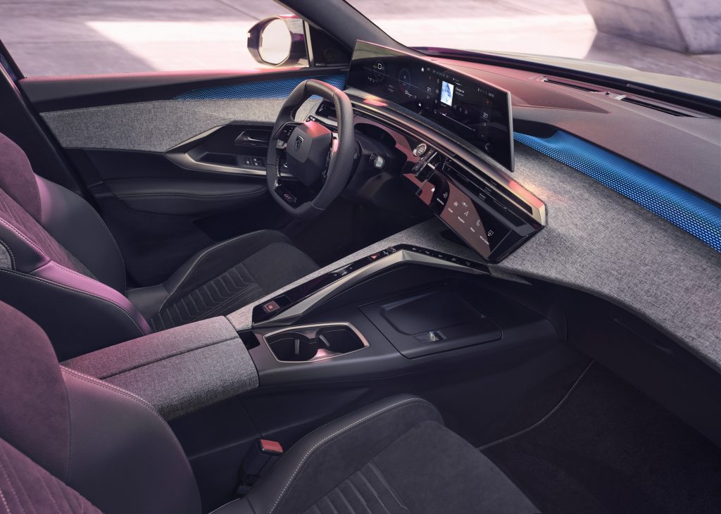 唯一入榜日本年度 10 大風雲車的歐洲油電車｜PEUGEOT 3008 HYBRID 實力獲高度肯定